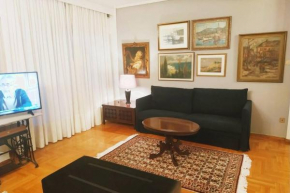 Absolutely Central Luxury Apartment